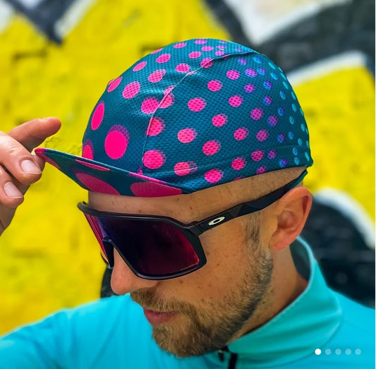 Retro cycling cap made with modern quick drying materials